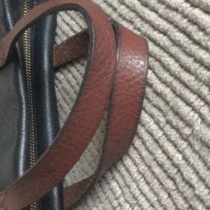 Additional strap photos of Madewell zip tote